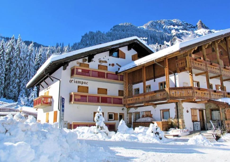 Sellaronda - Ciampac Experience Apartman Alba di Canazei Kültér fotó